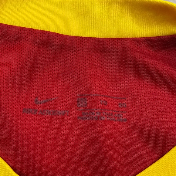 FC Barcelona Jersey Men's XL Training Concept Jersey 21/22 Football Shirt - Picture 2 of 9